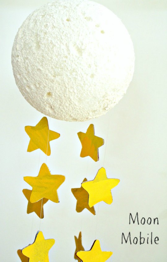 Móvil decorativo Luna con estrellas