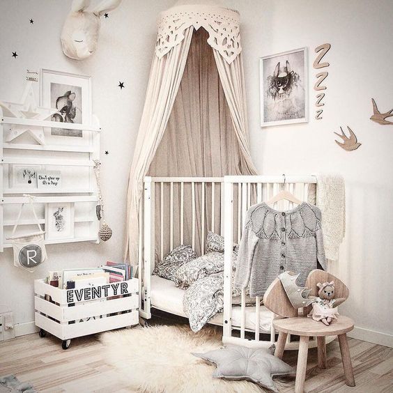 Habitaciones de bebés con cunas Stokke